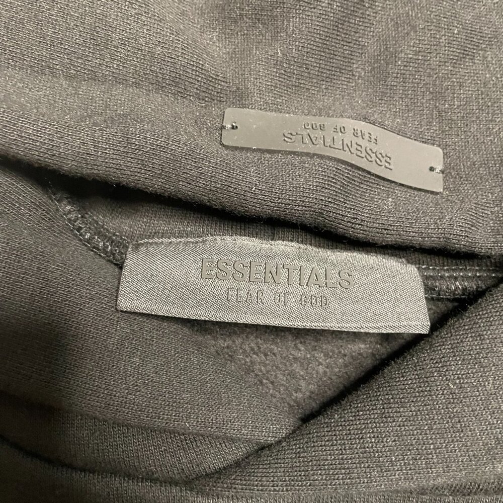 FOG - Fear of God Essentials Black Fleece Hoodie FW24 - (READ DESCRIPTION) - Picture 8 of 11